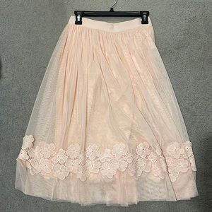 Flowy midi skirt